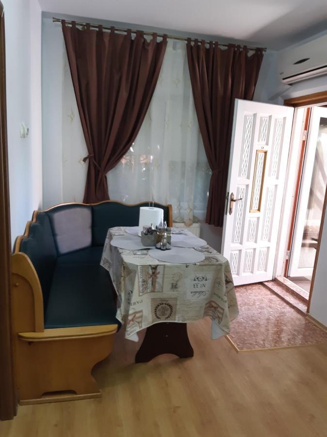Casa Silvia Lägenhet Constanţa Exteriör bild