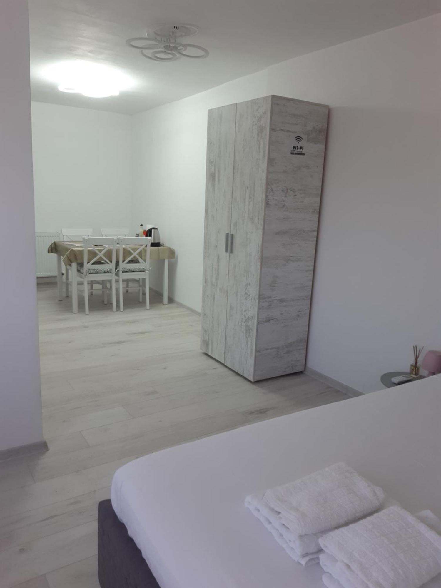 Casa Silvia Lägenhet Constanţa Exteriör bild